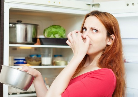 7 cách khử mùi hôi trong tủ lạnh hiệu quả